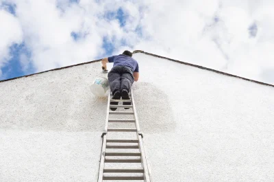 Peinture extérieure au Collet-de-Dèze — façades et ravalement